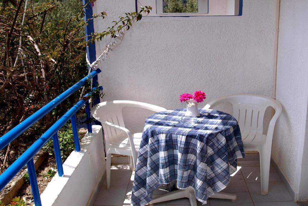Rosmari Hotel Archangelos  Rom bilde